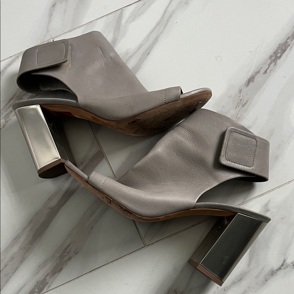 Vince gray Open-Toe Heels - Picture 3 of 6